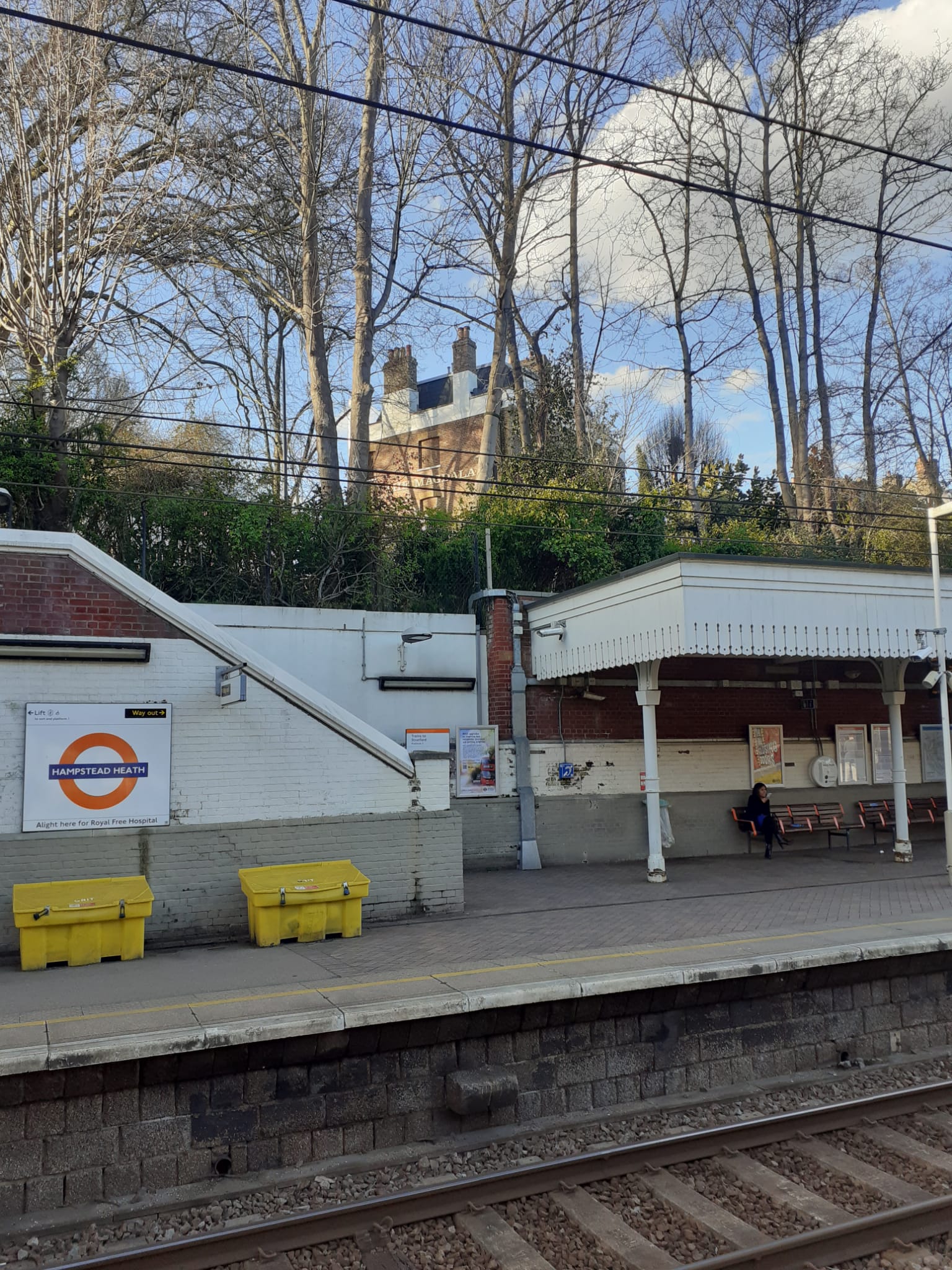 Hampstead Heath pub go-er passes spare stool. - Time for Kindness